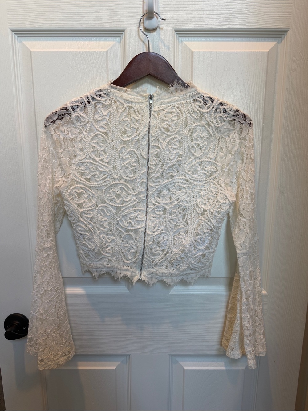 Windsor Boho Ivory Crochet Lace Crop Top with Flared Bell Sleeves - Picture 4 of 10